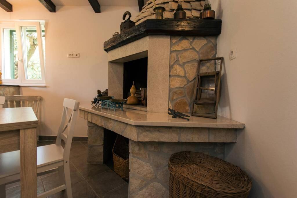 Lodge Jomi Kaštel Novi Zewnętrze zdjęcie